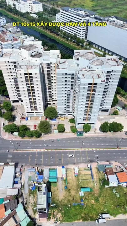 Bán gấp FrontHouse mặt tiền Lê Văn Việt, Thủ Đức - Diện tích 150m² - Giá chỉ 30 tỷ!