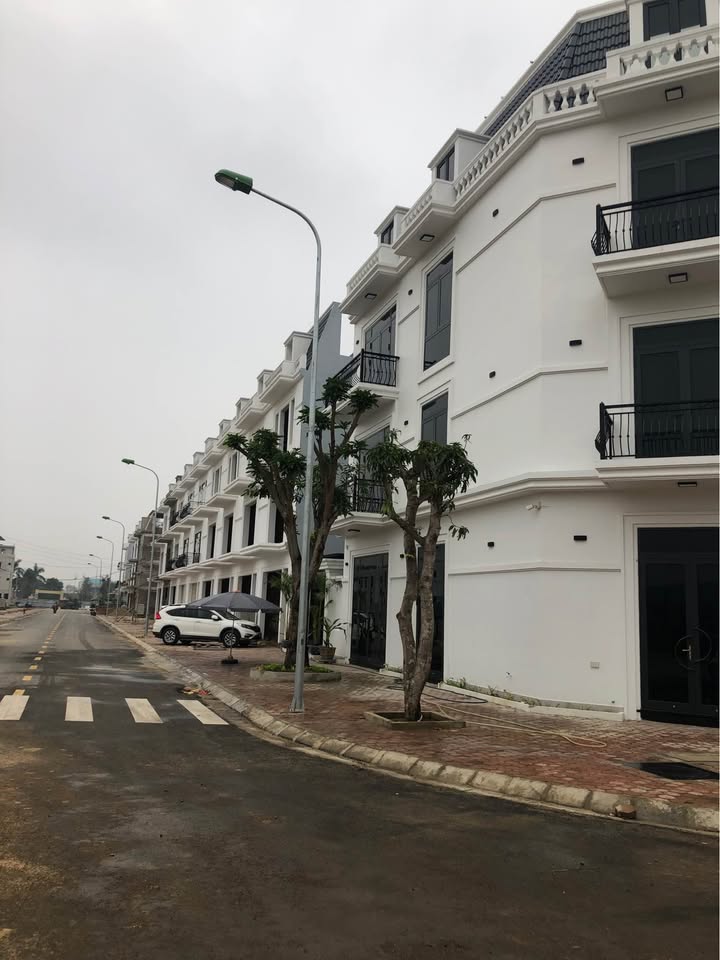 Nhà Liền Kề Đường Lý Tự Trọng Sầm Sơn 108m² - Sổ đỏ lâu dài, giá thỏa thuận!