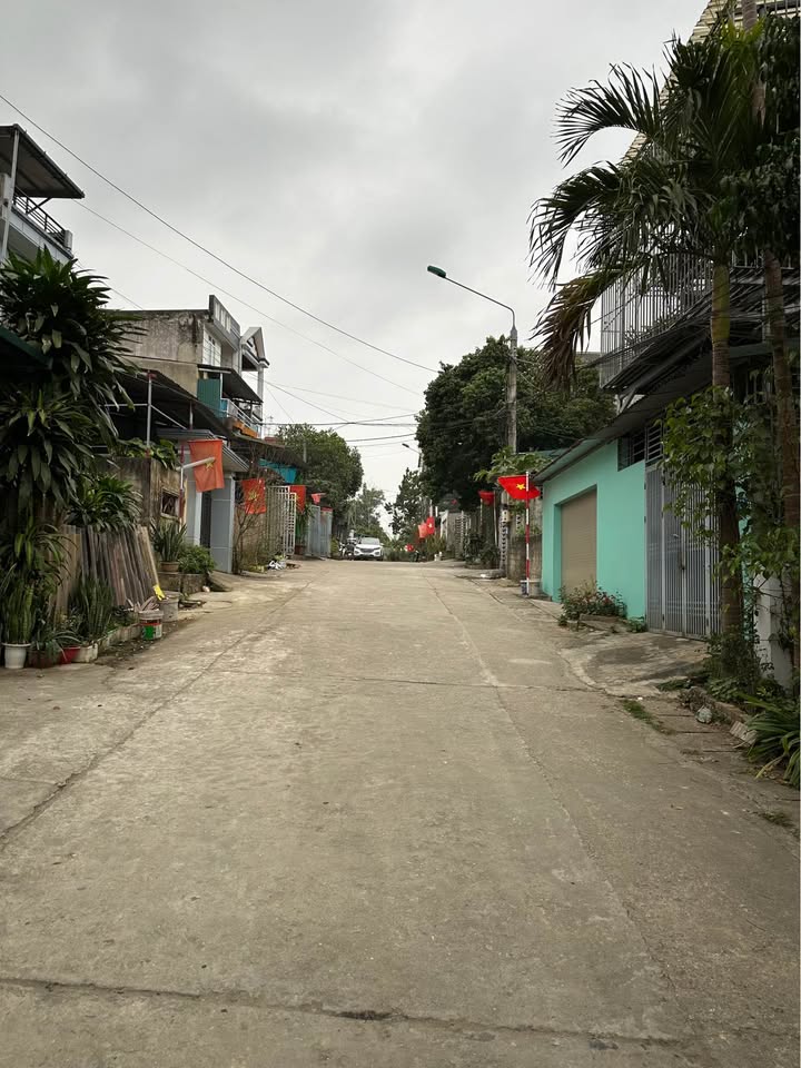 Đất thổ cư Hưng Thành 91m² giá 2 tỷ - Gần trường học tiện lợi!