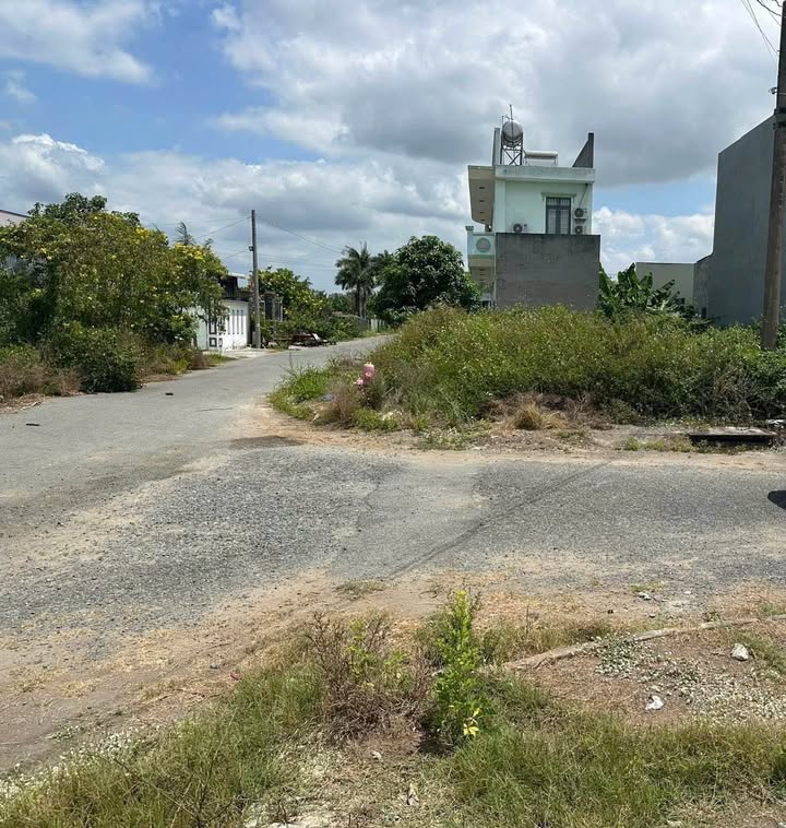 Đất nền góc đường số 11, Phường 4, Tân An, Long An - Giá chỉ 1.65 tỷ, thương lượng nhẹ!