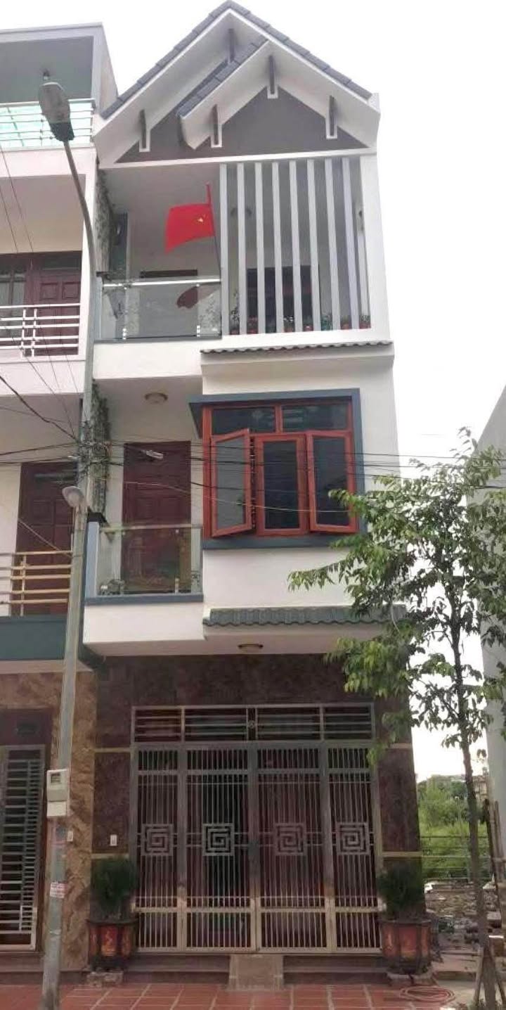 Bán nhà 3 tầng mặt đường Giải Phóng, Khu Đô Thị Bãi Viên, 64m² - Chính chủ thương lượng!