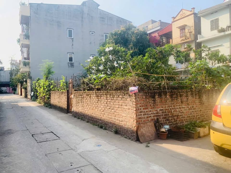 Đất phân lô 50m² tại Trần Phú, Hoàng Mai giá 6 tỷ - Ô tô đỗ cửa, sổ đỏ chính chủ!