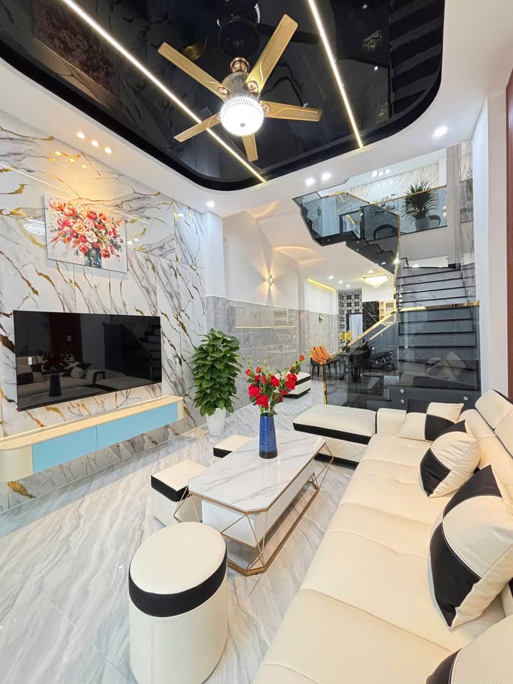 Nhà 3 tầng đường Điện Biên Phủ, Đà Nẵng 75m² - Thiết kế hiện đại, gần biển!