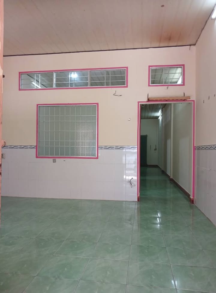 Nhà cấp 4 khu Đô Thị Hoàng Tâm 103m² giá 800 triệu - Đón Tết ngay trong tổ ấm mới!