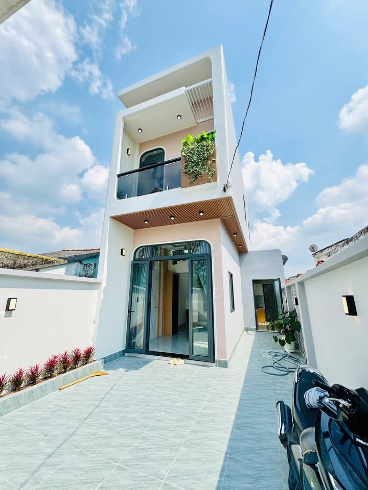 Nhà mặt tiền Thạnh Hòa, Đạo Thạnh, 75m² giá 1.98 tỷ - Sân để ô tô, thiết kế hiện đại!