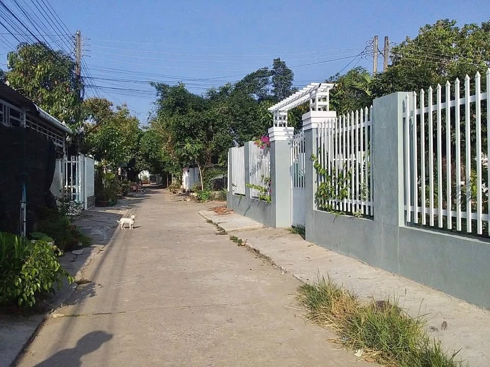 Đất nền góc KDC Chợ Cầu Móng, Kiên Giang 268m² - Sổ hồng đầy đủ, giá hấp dẫn!