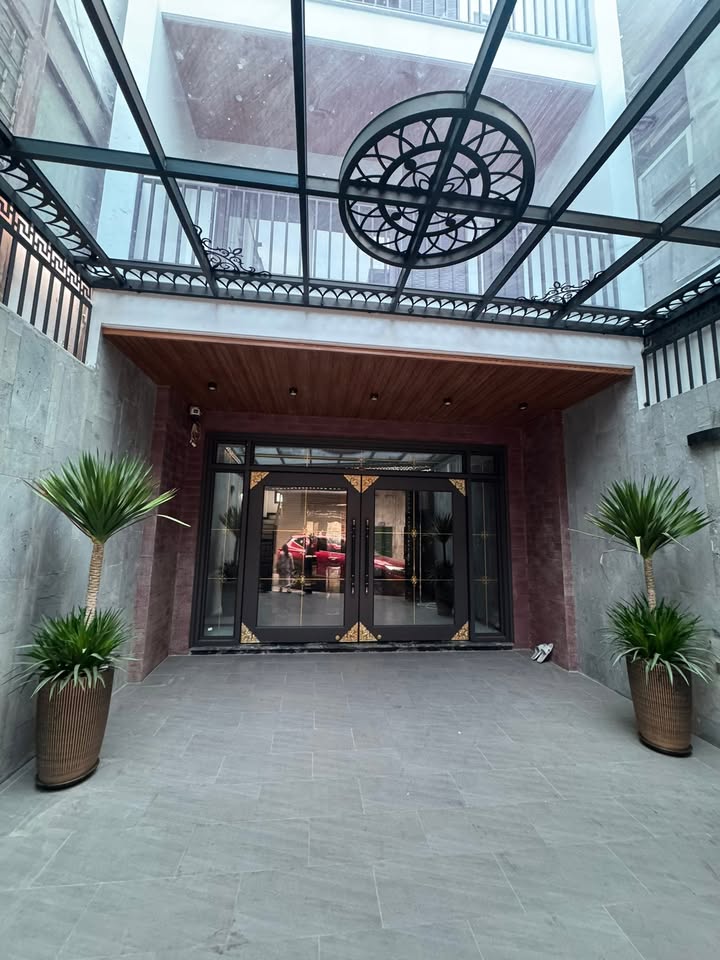 Nhà phố Long Biên 75m² giá 1x tỷ - Chính chủ bán gấp, ngõ thông thoáng!