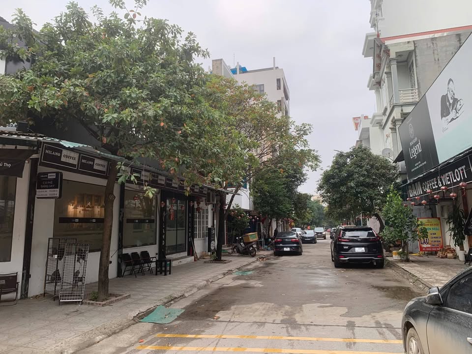 Nhà 3 tầng hiện đại khu Đồng Gia, 82.5m², giá chỉ 11 tỷ - Kinh doanh tốt!