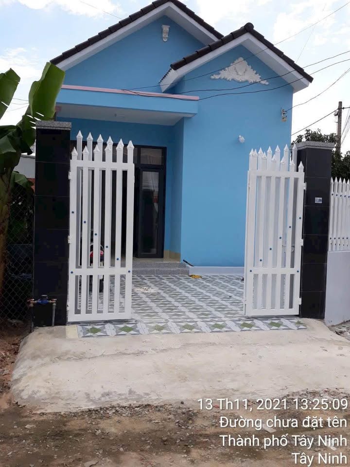 Nhà mặt tiền đường Huỳnh Công Nghệ, Tây Ninh 81m² giá 1.4 tỷ - Chính chủ bán gấp!