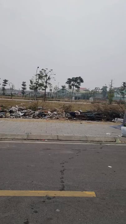 Đất kinh doanh 100m² tại phường Kinh Bắc, Bắc Ninh chỉ 1 tỷ - Sổ đỏ chính chủ sẵn sàng!