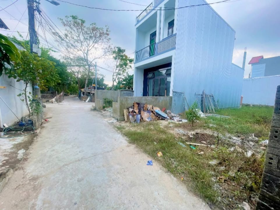 Đất nền 92m² tại Hoà Quý, Đà Nẵng - Giá chỉ 2.4 tỷ, thuận tiện cho đầu tư!