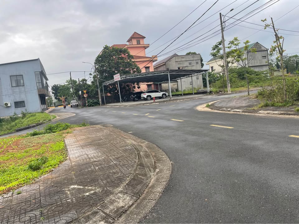 Lô đất Phường 1, Thành phố Đông Hà 145m² giá 7xx triệu - Đối diện công viên Fidel!