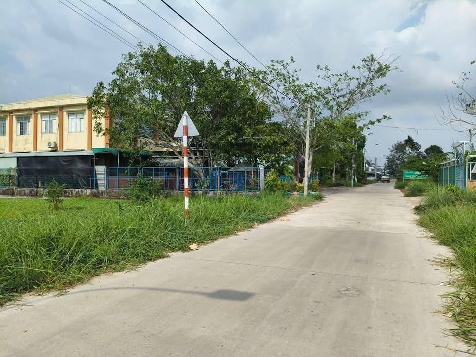 Đất nền tại KDC Vĩnh Lợi Rạch Giá 102m² giá 700 triệu - Thổ cư 100%!