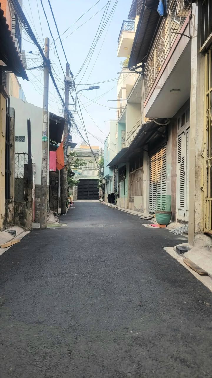 Nhà phố 4 tầng tại Lê Trọng Tấn, 58m² giá 5 tỷ - Vị trí đắc địa gần chợ Sơn Kỳ!