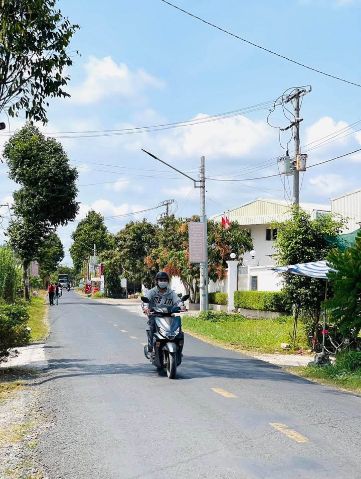 Đất nền 336m² Đường 925, Huyện Châu Thành giá chỉ 1.7 tỷ - Kinh doanh thuận lợi!