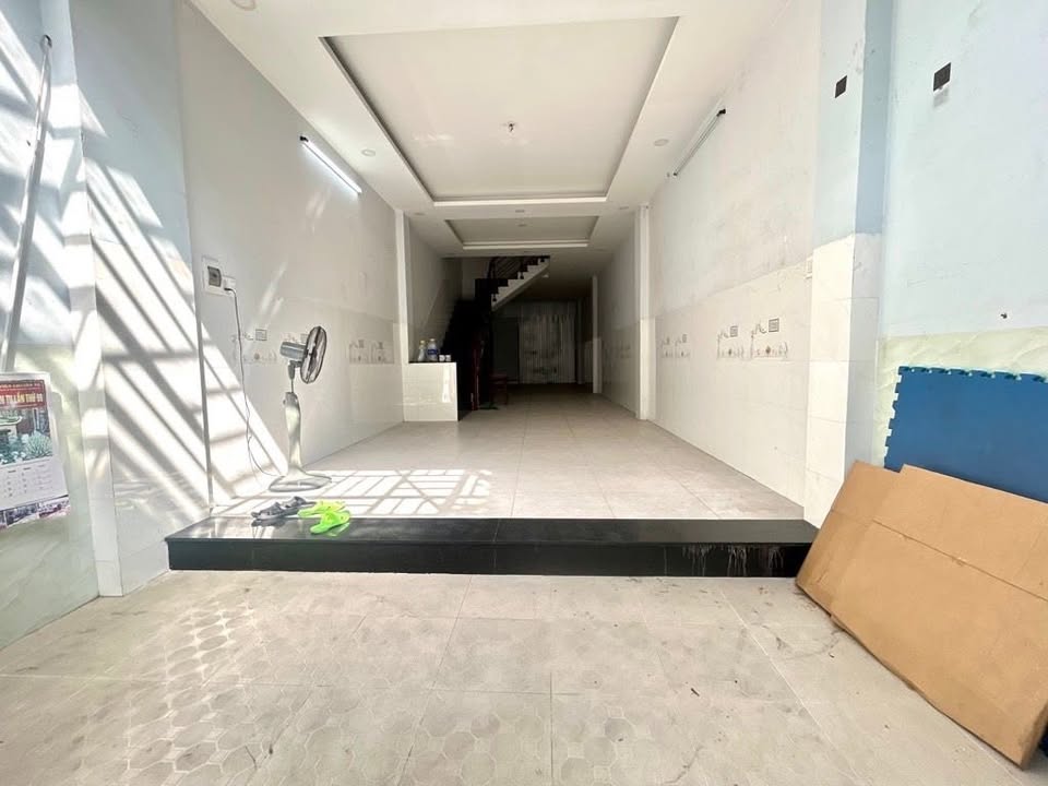 Nhà phố Tân Bình 70m² giá 10.5 tỷ - Mặt tiền đường Nguyễn Bá Tòng