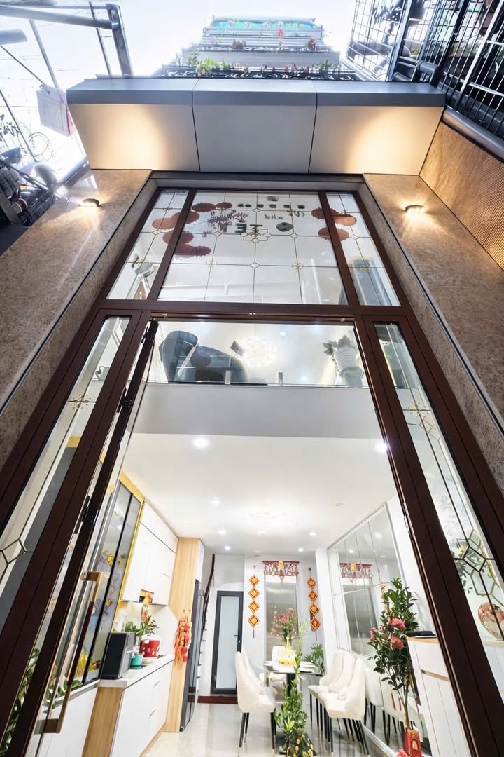 Nhà đẹp Hồ Ba Mẫu, Đống Đa 35m² giá 12.79 tỷ - Đón Tết ngay!