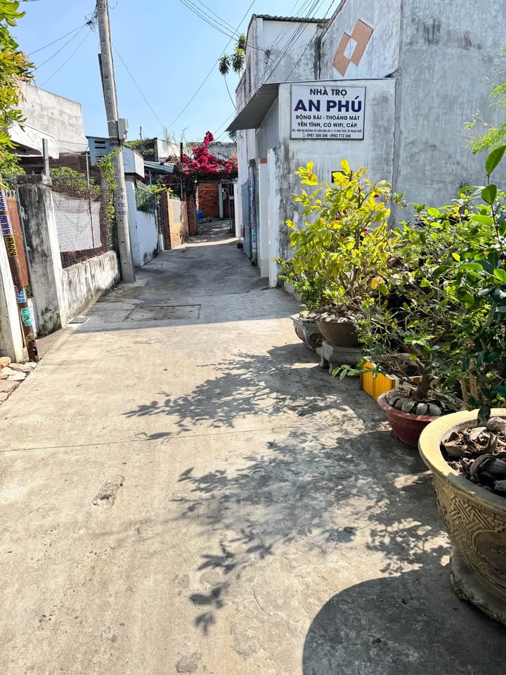 Nhà cấp 4 Đường Võ Liêm Sơn 150m² giá 2 tỷ - Khu dân cư yên tĩnh