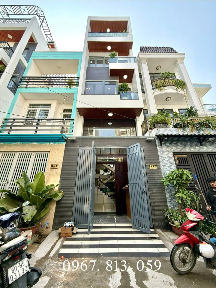 Nhà phố Thạnh Lộc, Quận 12, 68m² giá 6.88 tỷ - Sổ hồng riêng, hẻm xe hơi