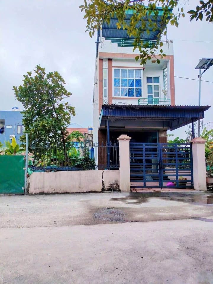 Nhà 3 tầng Dự án Cao Sơn 3, 200m² giá 3 tỷ - Kiến trúc kiên cố, hướng Nam thoáng mát!