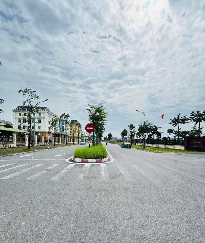 Đất nền mặt đường Lê Duẩn Bắc Giang 85m² giá 7 tỷ - Sổ đỏ chính chủ sẵn sàng sang tên!