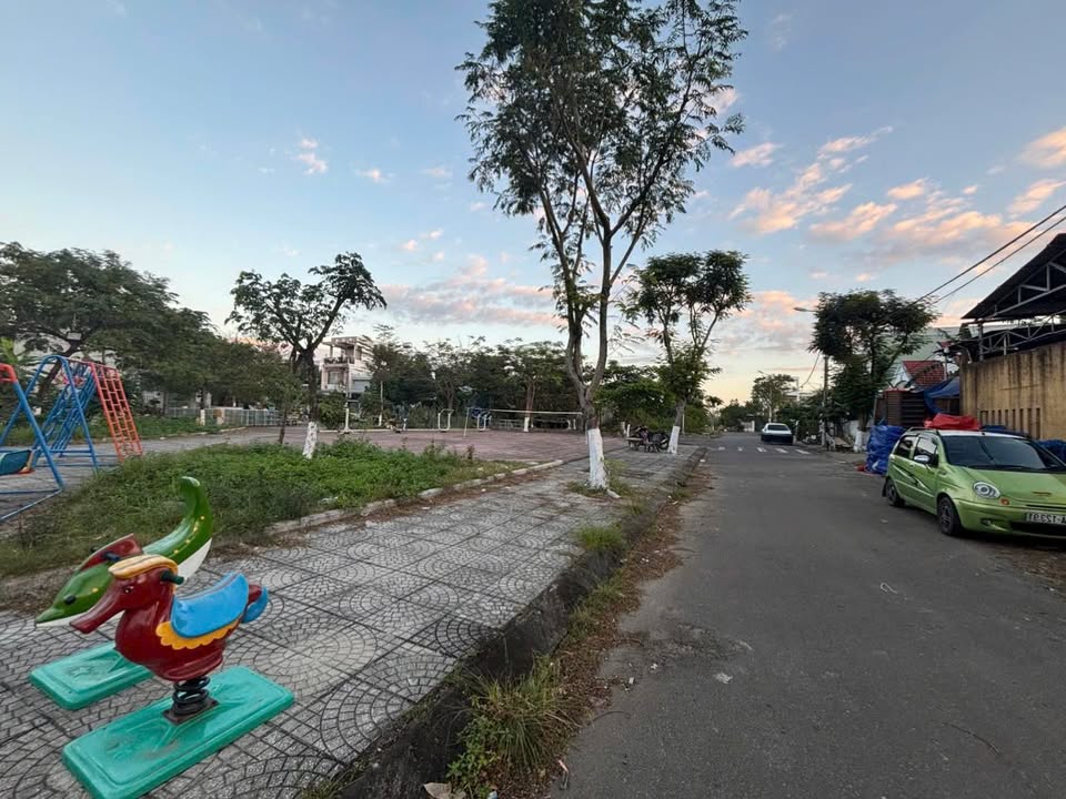 Đất nền Hòa Xuân, Cẩm Lệ 100m² giá 3 tỷ - Đầu tư sinh lời ngay!