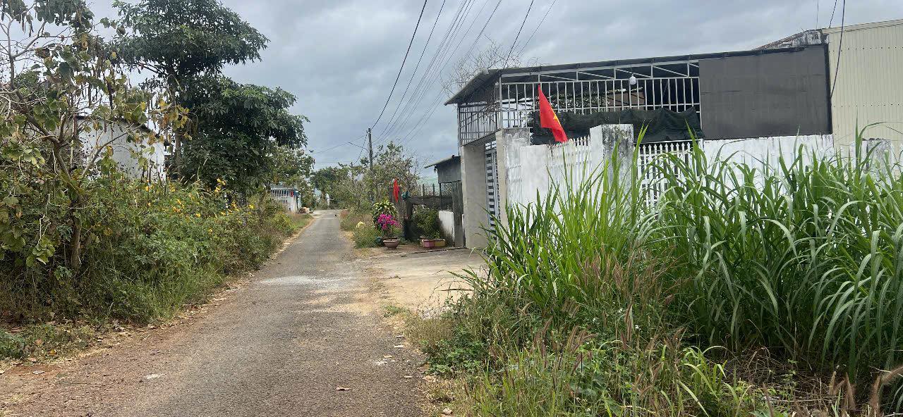 Đất thổ cư 200m² Hẻm song song Nguyễn Xí, giá 700 triệu - Cơ hội đầu tư hấp dẫn!