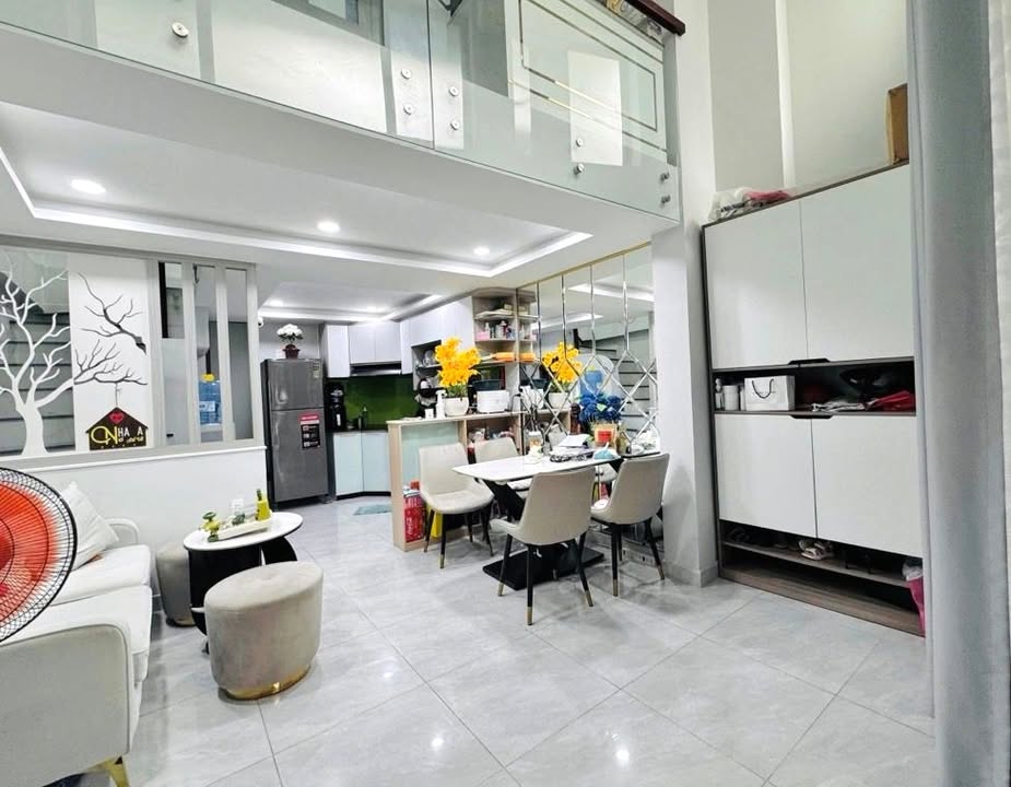 Nhà phố 4 tầng tại Phan Tây Hồ, Phú Nhuận 39m² giá 7 tỷ - Ô tô đỗ cửa!