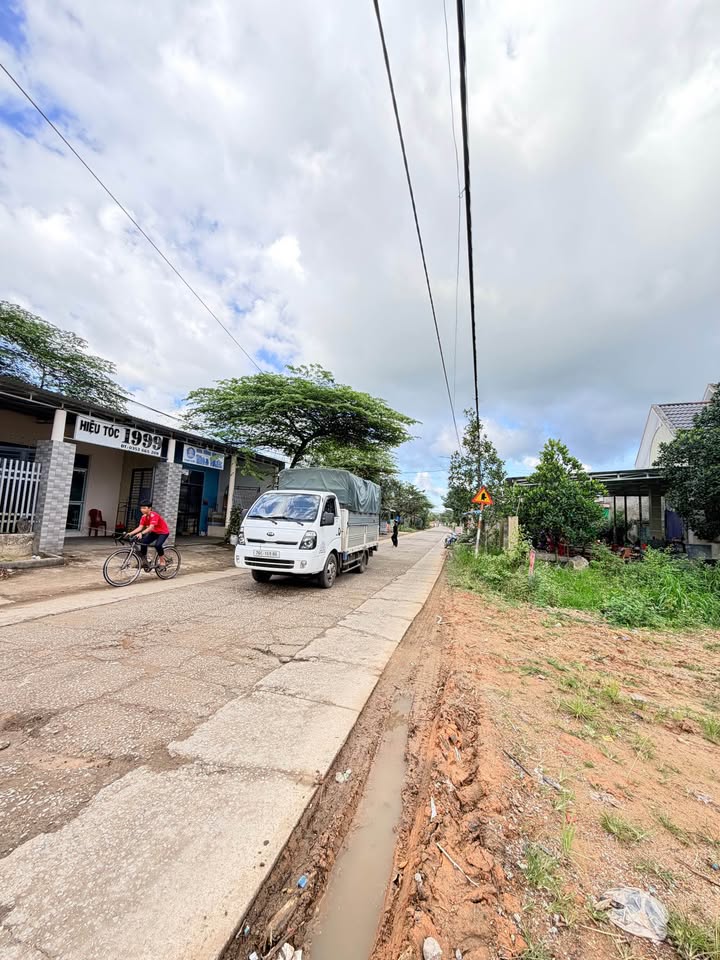 Đất mặt tiền Tịnh Trà, Sơn Tịnh, 177m² giá 700 triệu - Đầu tư kinh doanh thuận lợi!