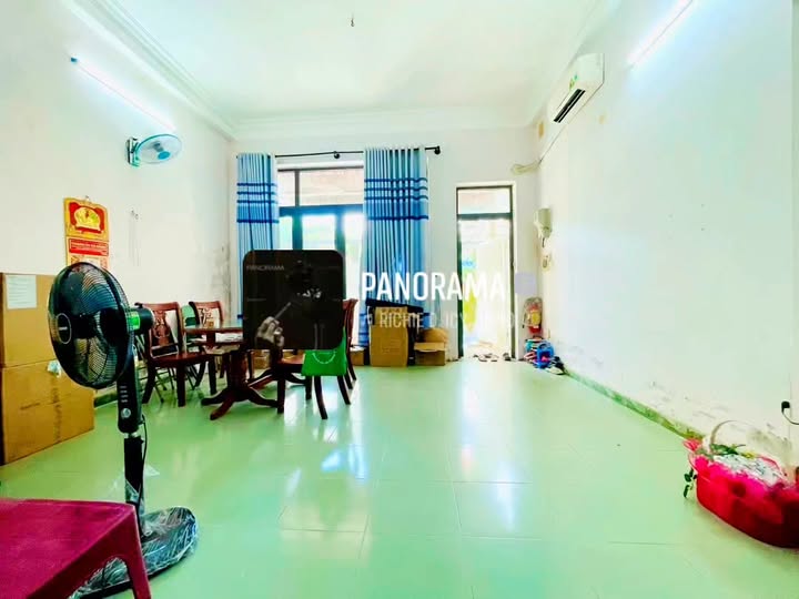 Nhà phố Hải Châu 100m² giá 11 tỷ - Đường 7m thoáng đãng