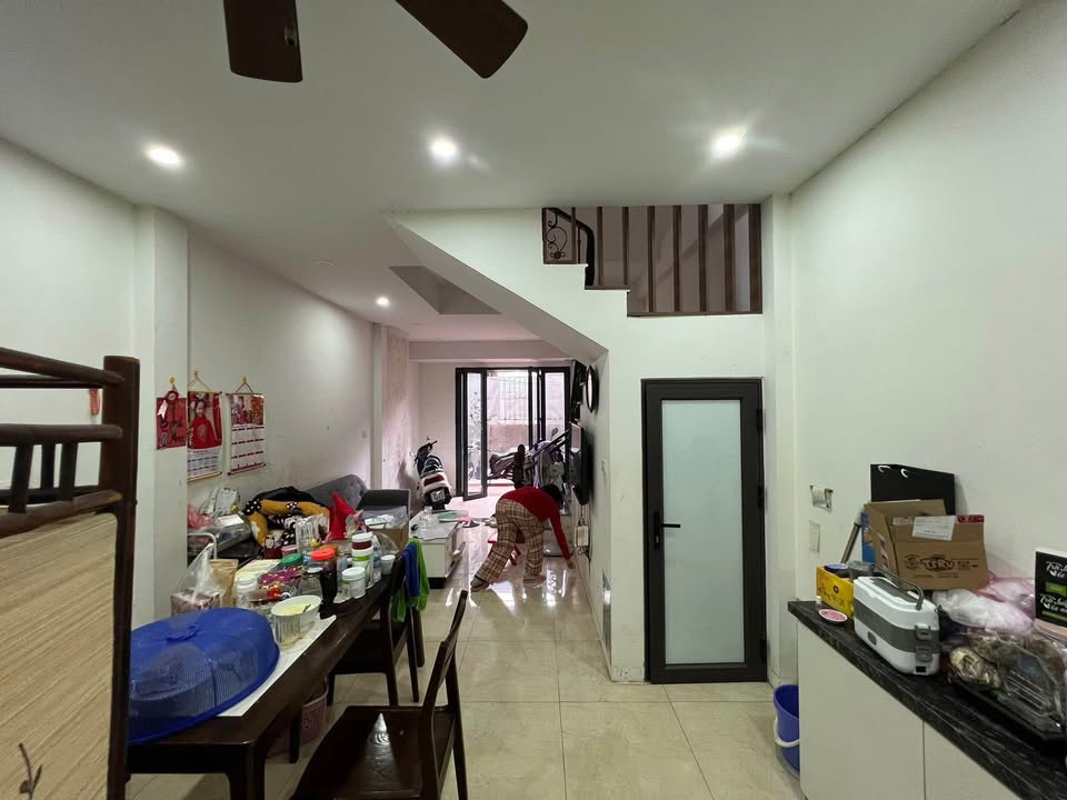 Nhà riêng Xuân La, Tây Hồ 46m² giá 12.2 tỷ - Sổ đỏ chính chủ, ô tô gần ngay!