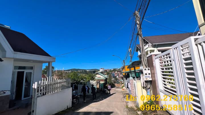 Nhà bán hẻm ô tô lớn Mai Hắc Đế, P6, Đà Lạt 88m² - Không gian thoáng đãng, giá tốt!