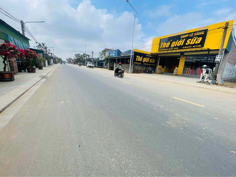 FrontHouse kinh doanh đường Mai Thúc Loan, 200m², giá chỉ 5 tỷ - Đầu tư sinh lời ngay!