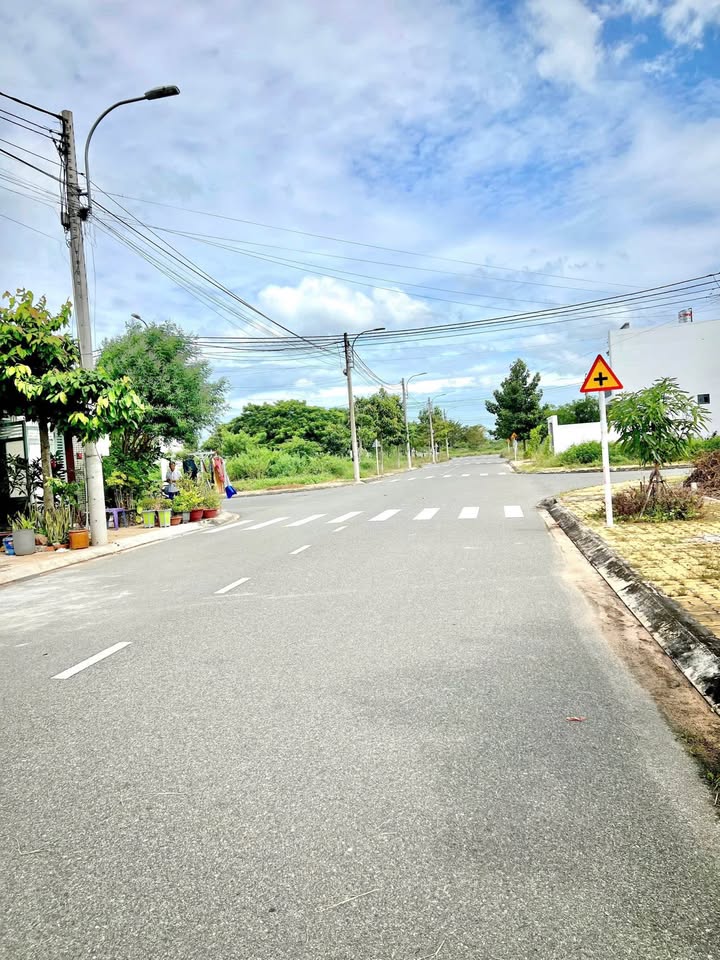 Đất nền KDC Rạng Đông Phan Thiết 100m² giá trên 1 tỷ - Cơ hội đầu tư tuyệt vời!