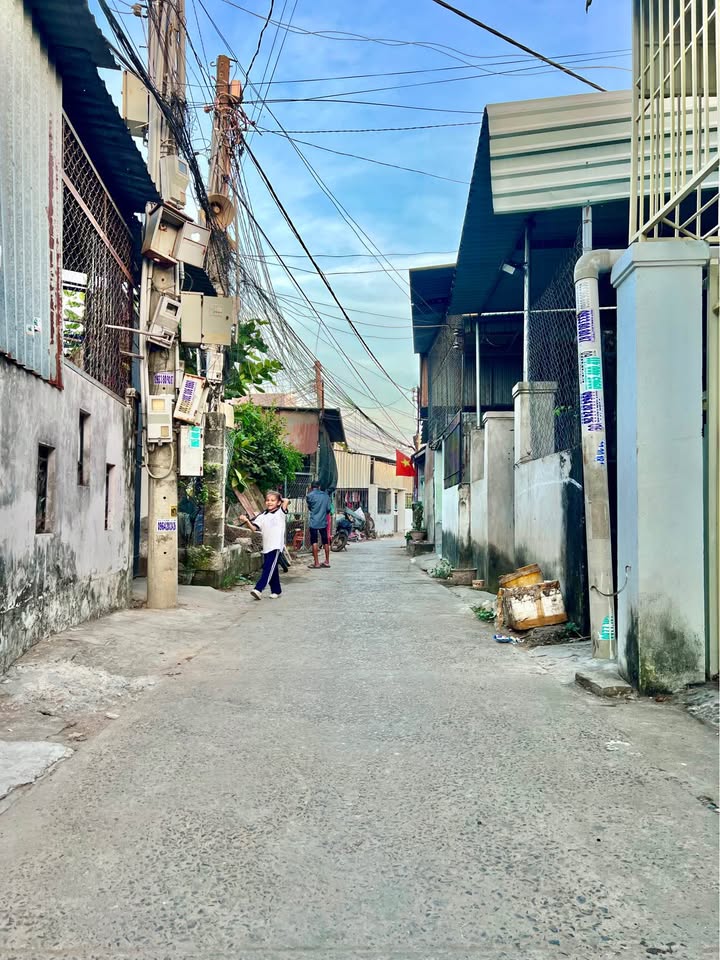 Nhà cấp 4 Phong Nẫm 130m² giá 1.4 tỷ - Gần hồ bơi Quốc Hùng!