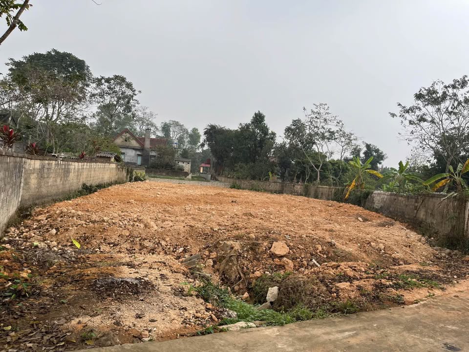 Đất thổ cư 628m² Phường Chùa Hang giá 2.6 tỷ - Đường thông thoáng, tiện lợi!