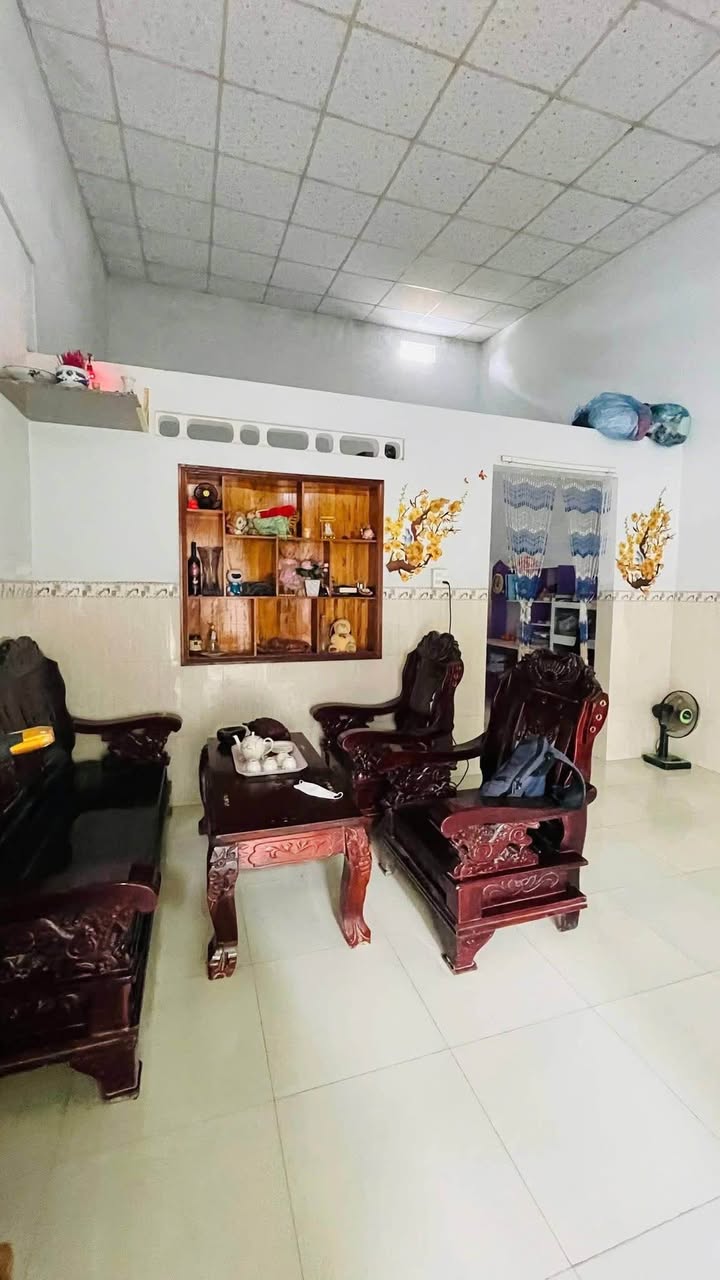 Nhà cấp 4 Thị trấn Diêu Trì 49m² giá 800 triệu - Sổ đỏ chính chủ!