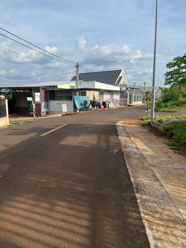 Nhà mặt tiền đường Nguyễn Văn Cừ, Thị trấn Lộc Ninh, 133m² giá 1 tỷ - Cơ hội đầu tư hấp dẫn!