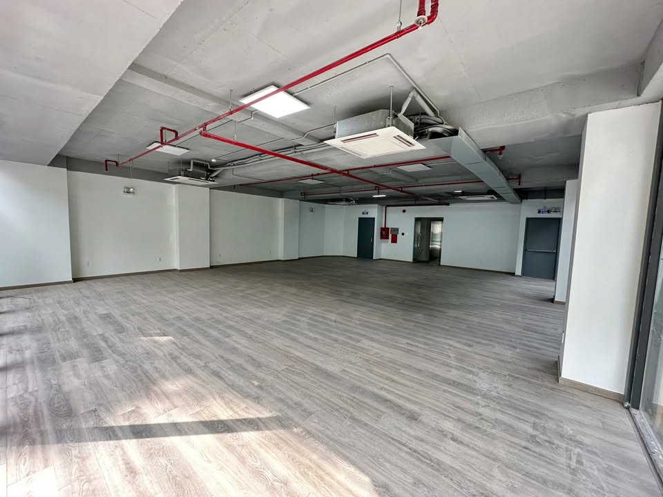 Văn phòng cho thuê tại 35 Bis Mạc Đĩnh Chi, Quận 1 – Diện tích 140m², vị trí đắc địa!