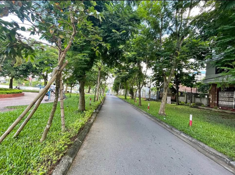 Nhà mặt hồ Trần Hưng Đạo Nam Định 89m² giá 6 tỷ - Kinh doanh thuận lợi!