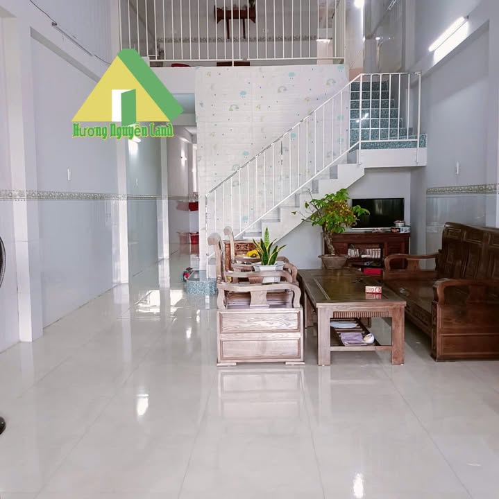 Nhà gác lửng Phường 8, Cà Mau 90m² giá 1 tỷ - Cơ hội đầu tư hấp dẫn!