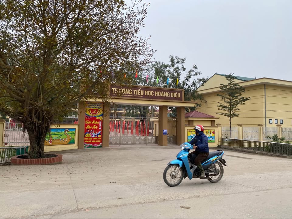 Đất vàng Hoàng Diệu, 80m² giá chỉ 20 tỷ - Cơ hội không thể bỏ lỡ!