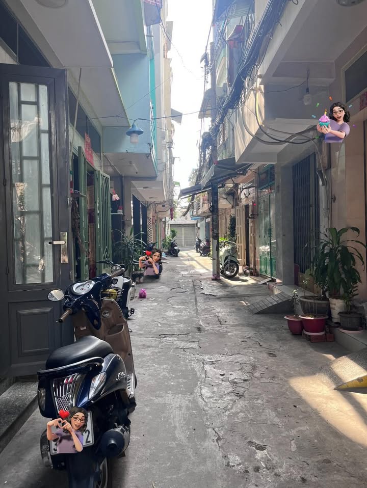 Nhà riêng đường LLQ, Quận 11, 26m² giá 3.95 tỷ - Gần mặt tiền, xem là thích!