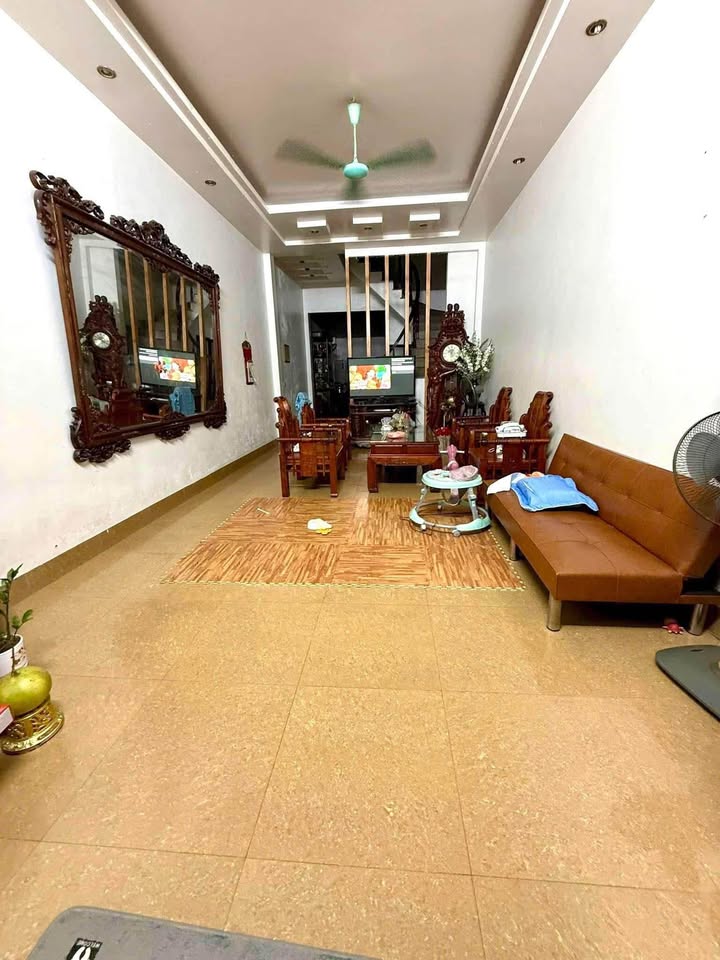 Nhà 4 tầng mặt đường Bái, Nam Định 104m² giá 6 tỷ - Kinh doanh sầm uất!