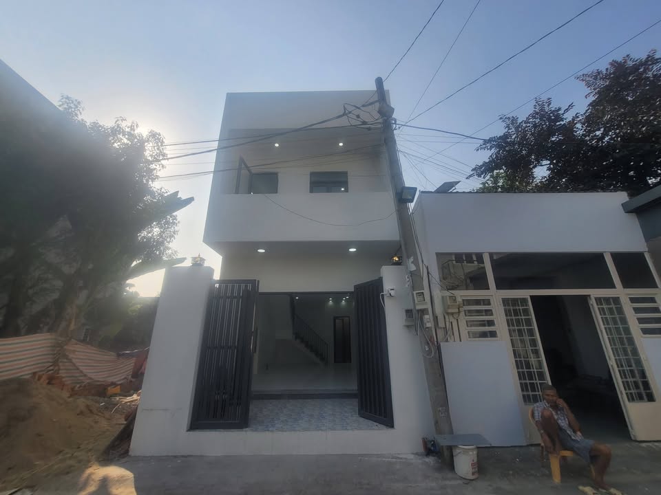 Nhà 1 trệt 1 lầu Đường Lò Lu, Quận 9, 55m² giá 4.6 tỷ - Chính chủ bán gấp!