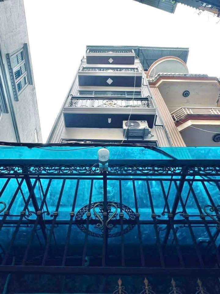 Nhà riêng Đống Đa 46m² giá 14.8 tỷ - Ngập tràn ánh sáng, hai mặt ngõ thoáng mát!