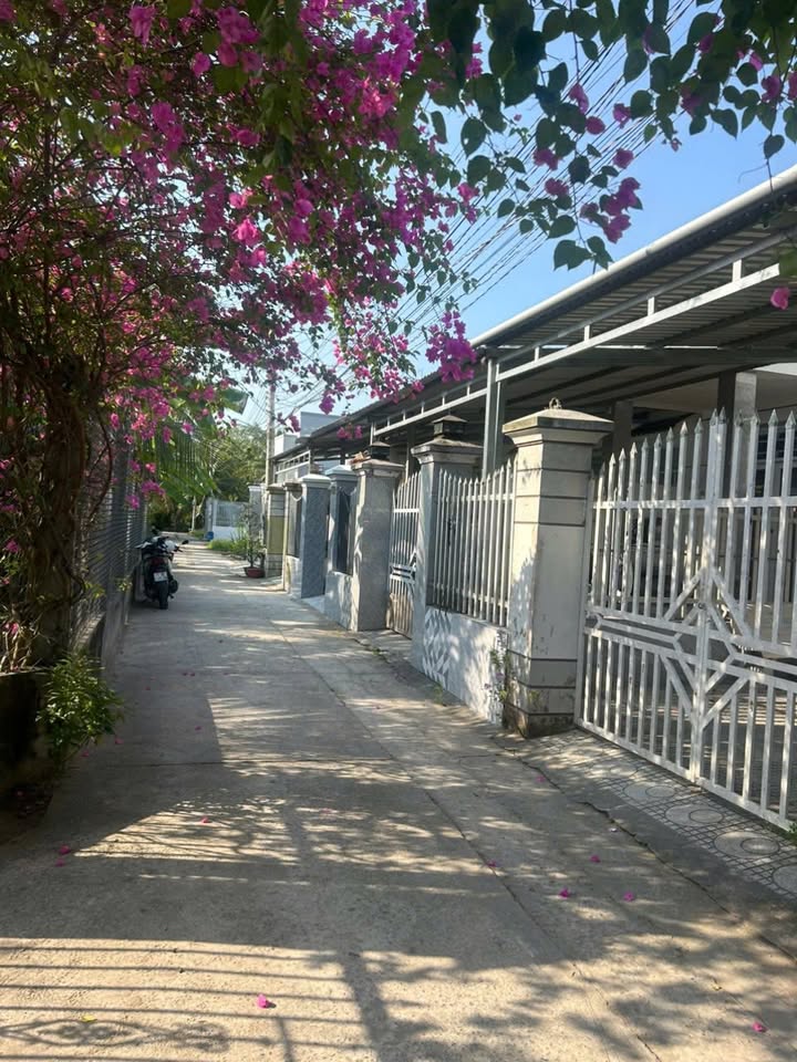 Nhà bán tại phường Phú Khương 118m² giá 1.68 tỷ - Chính chủ, nhà mới 90%