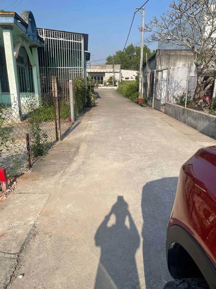 Đất thổ cư Vĩnh Thanh 111m² giá 1.55 tỷ - Hai mặt tiền thuận lợi!