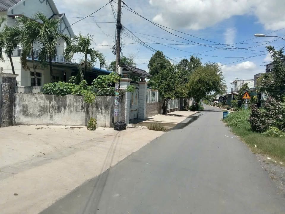 Bán FrontHouse ấp 6 Tân Thạnh Đông 234m² giá 3.1 tỷ - Mặt tiền đường nhựa