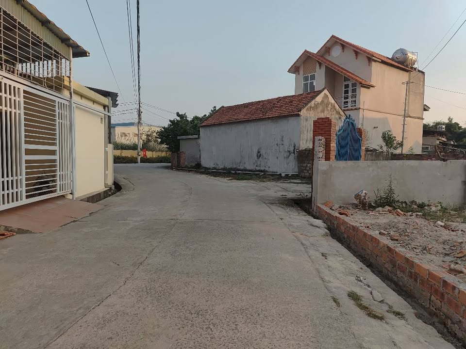 Đất nền Phường Việt Hưng 57m² giá 600 triệu - Cơ hội đầu tư hiếm có!